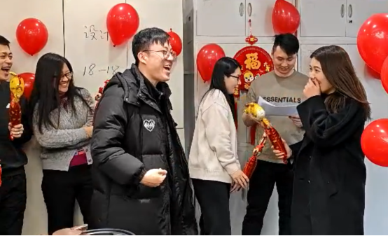 一群人正在聊天

AI 生成的內(nèi)容可能不正確。